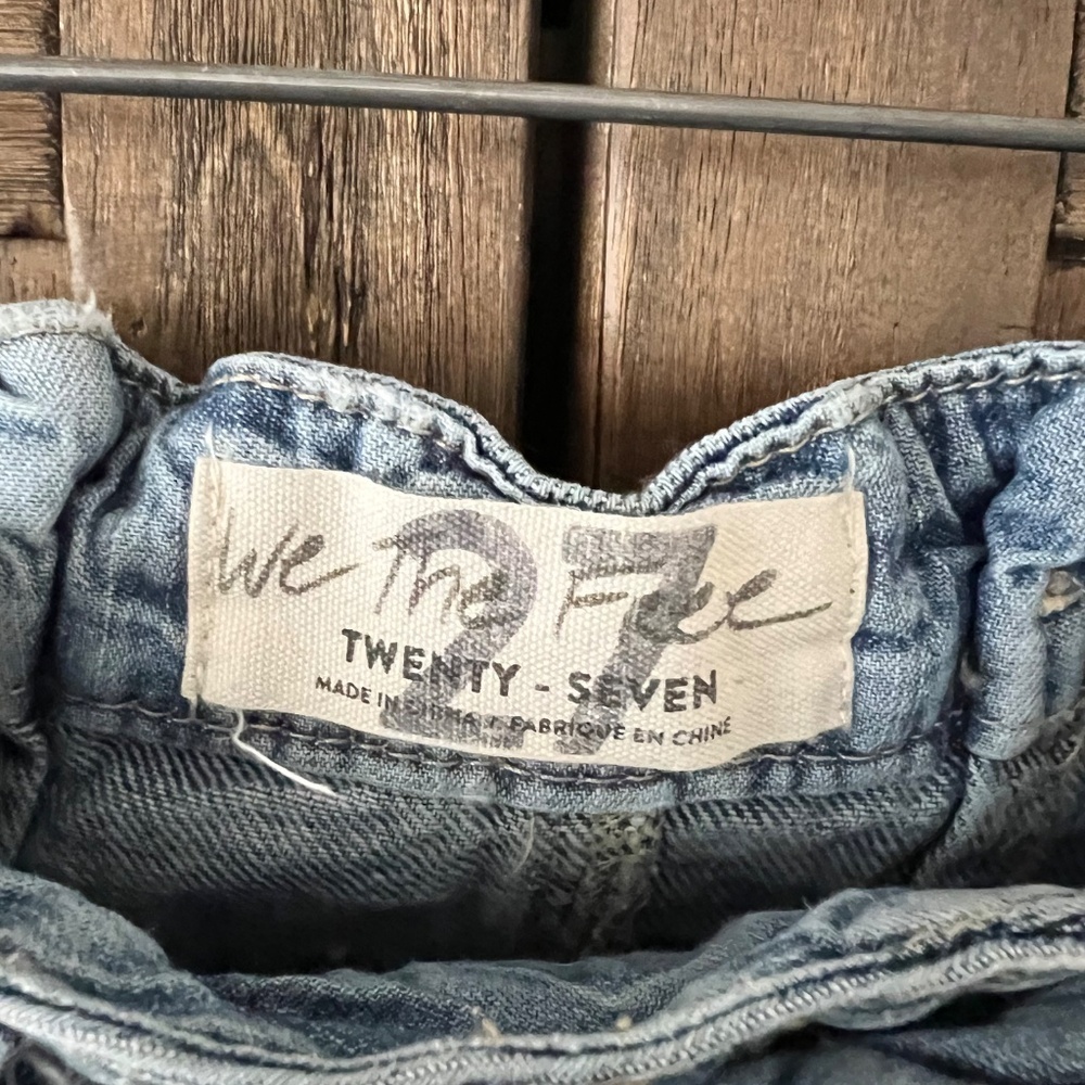 We The Free East of Eden High Rise Raw Hem Waist Tie Denim Min Skirt Size 27 EUC - Picture 4 of 9